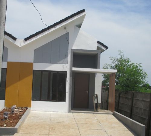 foto tampak rumah tipe 30/67 perumahan 3 BISNIS CENTER KARAWANG