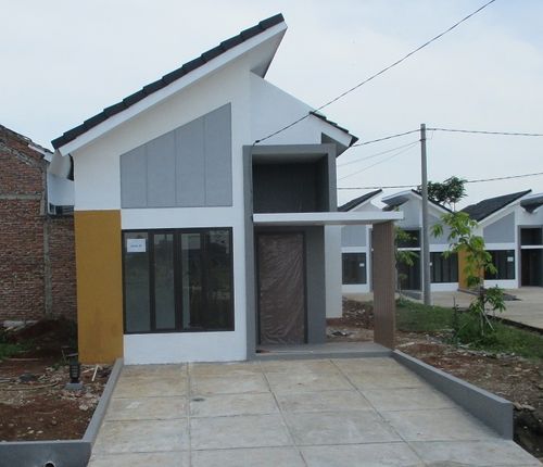 foto tampak rumah tipe 30/50 perumahan 3 BISNIS CENTER KARAWANG