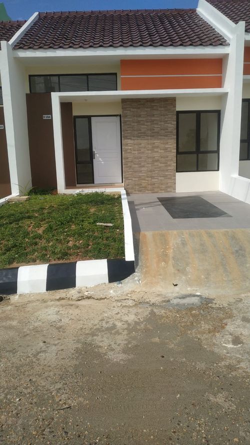 foto tampak rumah tipe E 10A perumahan ARGENTINA RESIDENCE