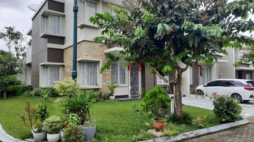foto tampak rumah tipe SANSIVIERIA HOOK perumahan Perumahan Bukit Hijau