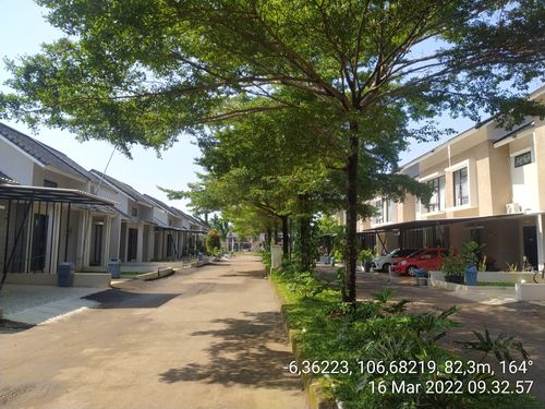 foto posisi tengah perumahan JADE PARK SERPONG 2