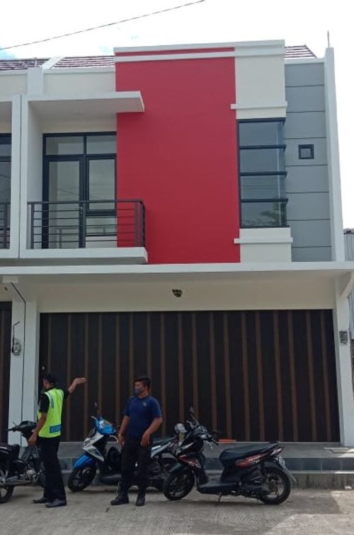 foto tampak rumah tipe 120-L60 perumahan TAMAN KOPO KATAPANG