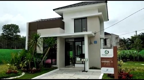 foto tampak rumah tipe Garden House Sudut perumahan CitraRaya City Cluster Springhill