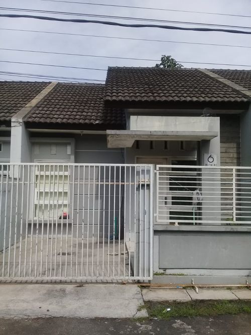 foto tampak rumah tipe 45 perumahan PERMATA CIKURUBUK REGENCY