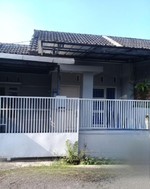 foto tampak rumah tipe 36 perumahan PERMATA CIKURUBUK REGENCY