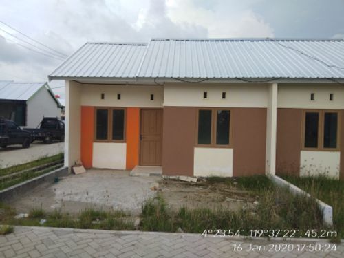 foto tampak rumah tipe 30 perumahan GRIYA RACHITA 3