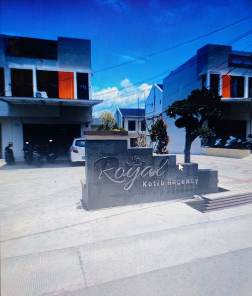 foto gerbang perumahan ROYAL KETIB REGENCY