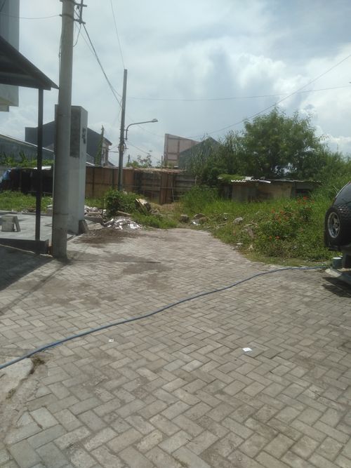 foto posisi tengah perumahan NEW GREEN HILL RESIDENCE (PESONA ALAM GUNUNG ANYAR BB-19)