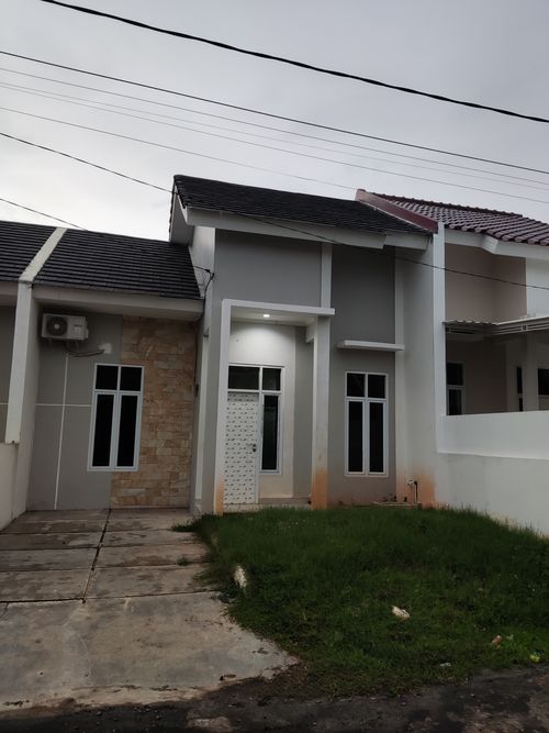 foto contoh rumah perumahan SERUA RESIDENCE