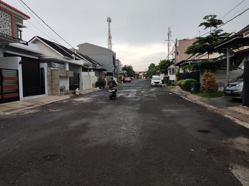 foto posisi tengah perumahan SERUA RESIDENCE