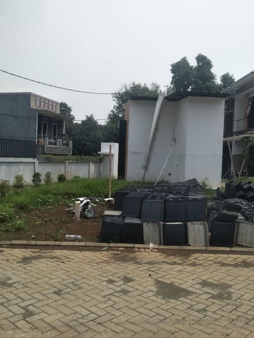 foto tampak rumah tipe ADENA perumahan AVANIA BINTARO