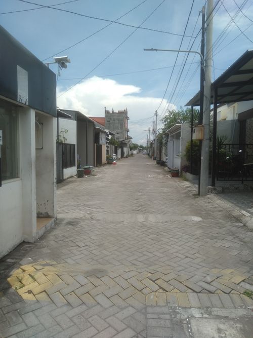 foto posisi tengah perumahan NEW GREEN HILL RESIDENCE (PESONA ALAM GUNUNG ANYAR BLOK CC-11)