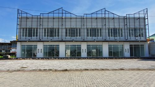 foto contoh rumah perumahan RUKO AEGIS AVENUE