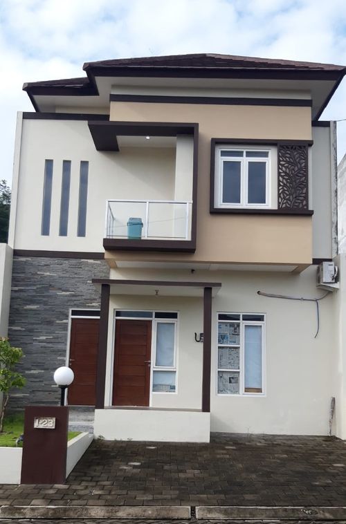 foto tampak rumah tipe 76/176 perumahan BUKIT ELANG RESIDENCE CLUSTER WALLACE