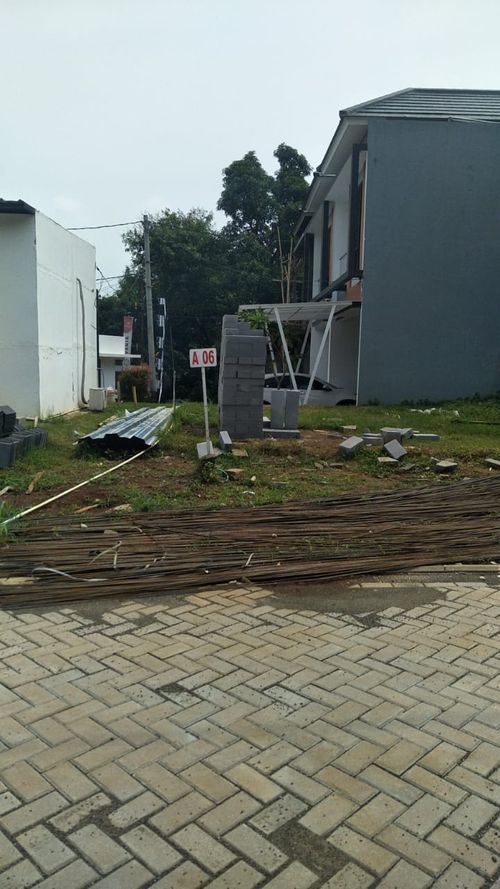 foto tampak rumah tipe ADENA perumahan AVANIA BINTARO