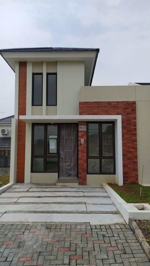 foto tampak rumah tipe BELLEVILLE B.12/23 perumahan PERUMAHAN CITRA SENTUL RAYA