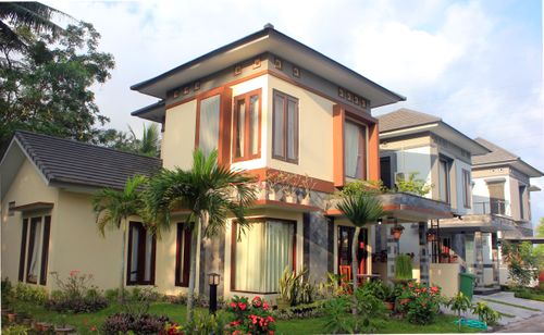 foto tampak rumah tipe FM-G perumahan FASCO MANSION