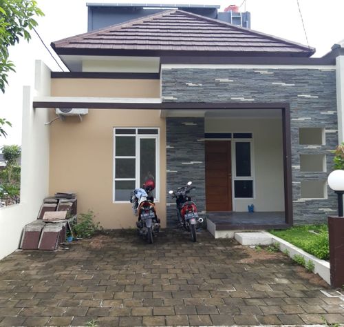 foto tampak rumah tipe 59/105 perumahan BUKIT ELANG RESIDENCE CLUSTER WALLACE
