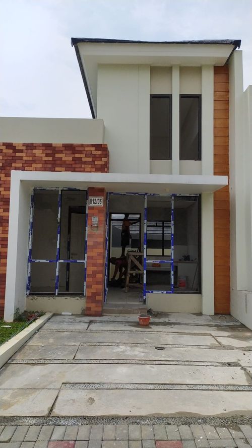 foto tampak rumah tipe BELLEVILLE B.12/05 perumahan PERUMAHAN CITRA SENTUL RAYA