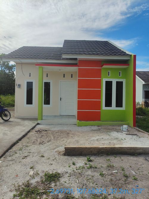 foto contoh rumah perumahan Puri Kirana 1