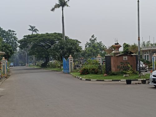 foto gerbang perumahan Telaga Mas