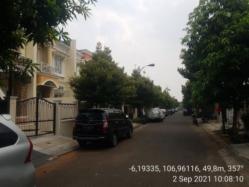 foto posisi tengah perumahan PERUM ROYAL RESIDENCE