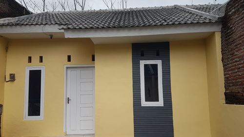 foto tampak rumah tipe 34 m2 perumahan Nuansa Indah Residence