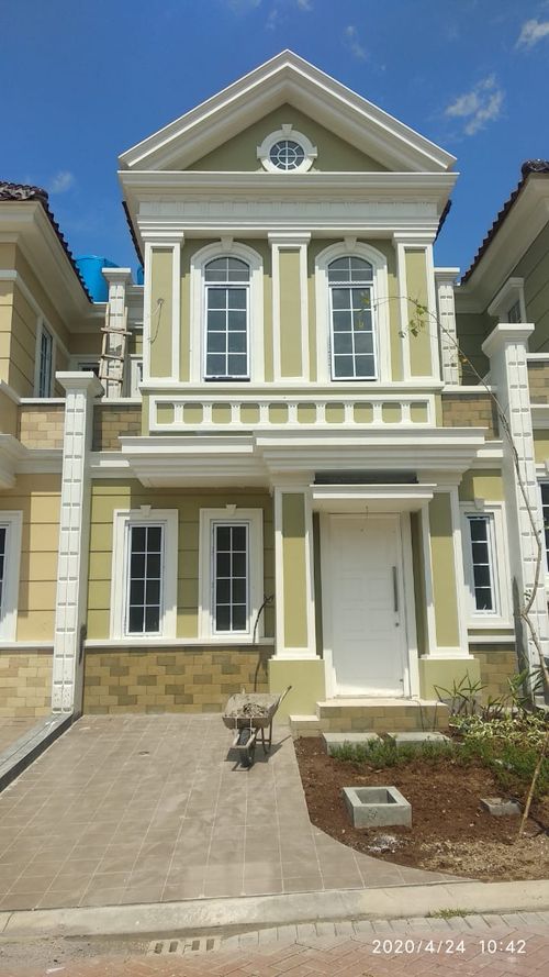 foto tampak rumah tipe PARAMOUNT VILLAGE perumahan PARAMOUNT VILLAGE SEMARANG