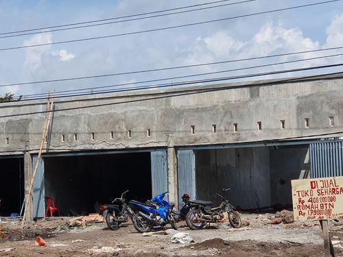 foto tampak rumah tipe Toko 69/72 perumahan BILEN MANGGELEWA