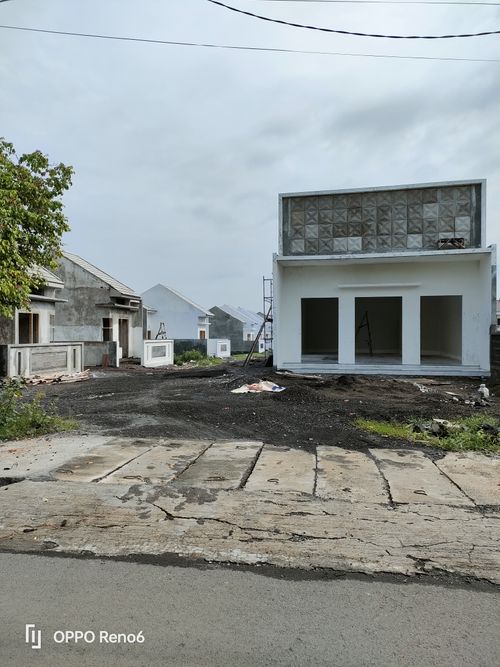 foto gerbang perumahan PESONA PURI KEDATON
