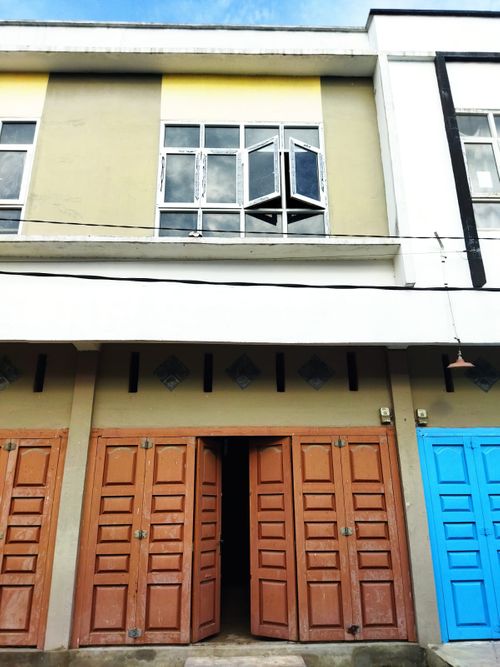 foto tampak rumah tipe Ruko Pasar perumahan Komp. MEGA ASAHAN INDAH