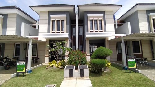 foto tampak rumah tipe 83/105 perumahan KEMANG PERMATA
