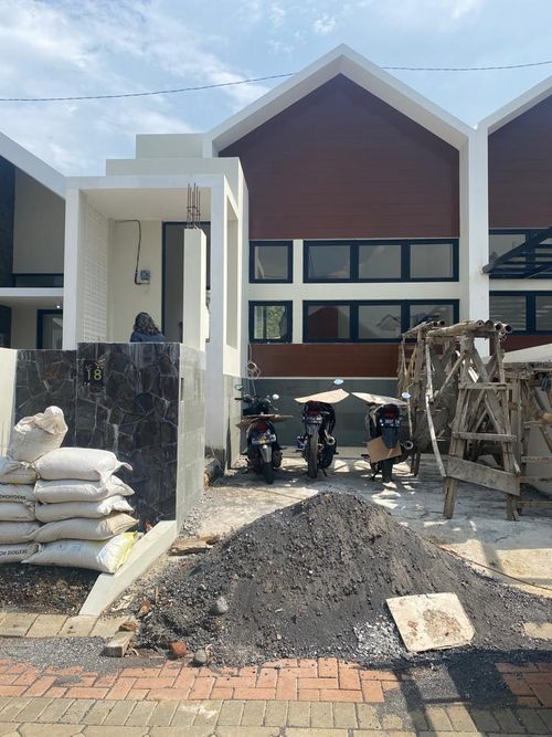 foto tampak rumah tipe 62/126 (AC-18) perumahan Greenland at Tidar