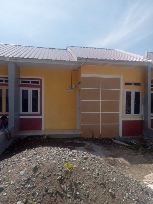 foto contoh rumah perumahan RACHITA GARDEN 3