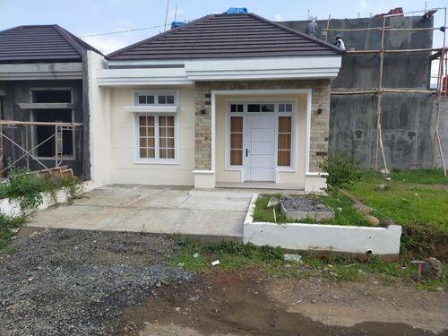 foto tampak rumah tipe 45 AJ perumahan GRIYA SATRIA CLUSTER SUMAMPIR