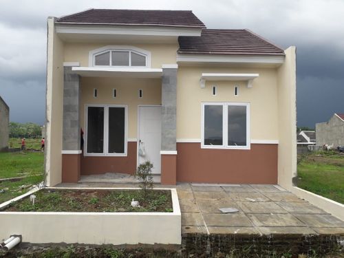 foto tampak rumah tipe 40 AX perumahan GRIYA SATRIA MANDALATAMA KARANGLEWAS LOR