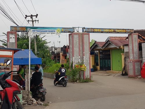 foto gerbang perumahan BUMI MUTIARA INDAH II