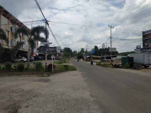 foto posisi tengah perumahan Ruko Horison Estate