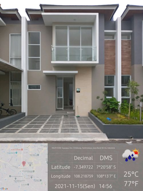 foto tampak rumah tipe 140 perumahan Royal Emerald