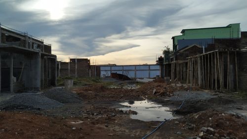 foto posisi tengah perumahan MUTIARA GADING 2 EXTENSION