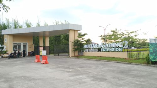 foto gerbang perumahan MUTIARA GADING 2 EXTENSION