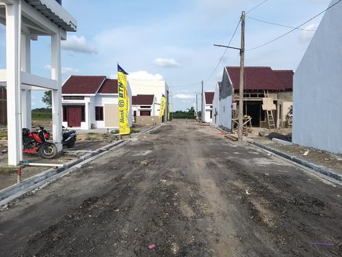 foto posisi tengah perumahan Rich Residence Brebes