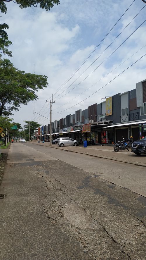 foto posisi tengah perumahan Harvest City (Ruko Boulevard Orchid)