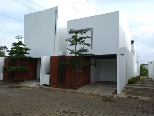 foto tampak rumah tipe ANILA perumahan BERANDA MAS
