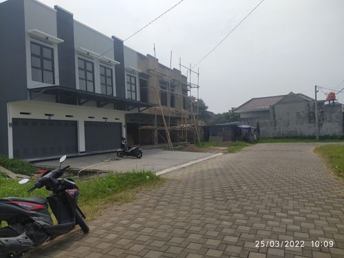 foto posisi tengah perumahan BATUNUNGGAL INDAH ESTATE RAHAYU