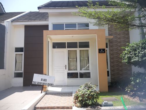 foto tampak rumah tipe 59/112 perumahan GRAND ROYAL REGENCY