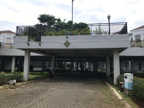 foto posisi tengah perumahan Water Front City Pavilion Residence