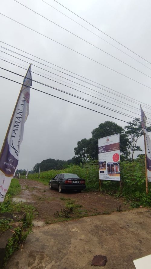 foto gerbang perumahan TAMAN ANGGREK KUNINGAN