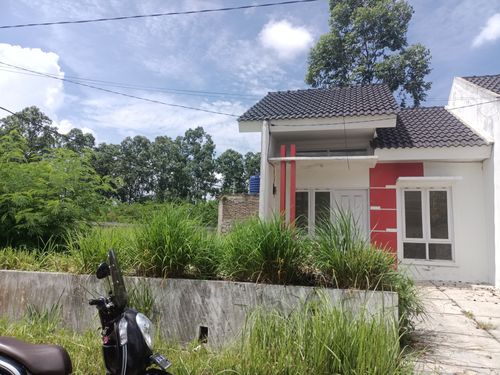 foto tampak rumah tipe OPAL B HOOK 2 perumahan GRAND PESONA