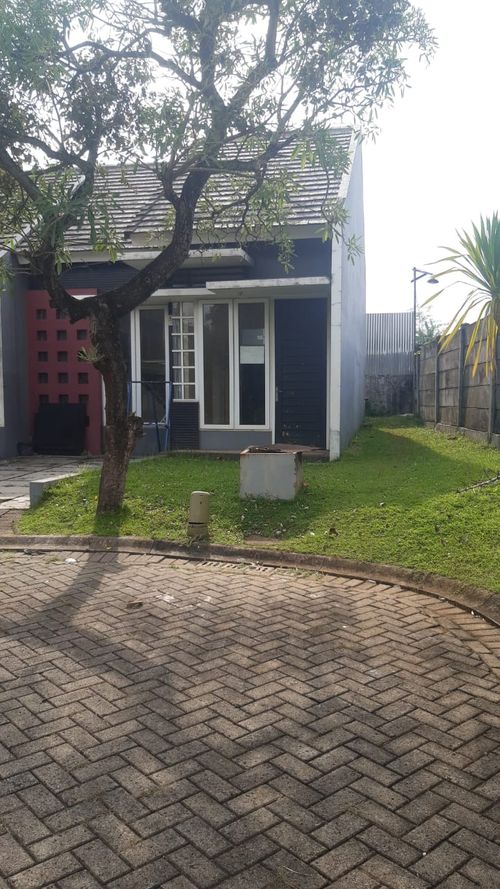 foto tampak rumah tipe MOON LAKE LOTUS 126 perumahan CIBUBUR COUNTRY